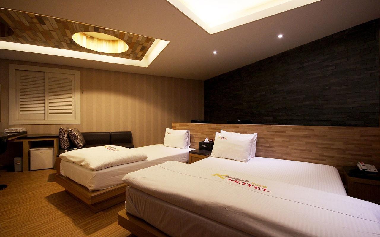 Khan Motel Tegu Kültér fotó